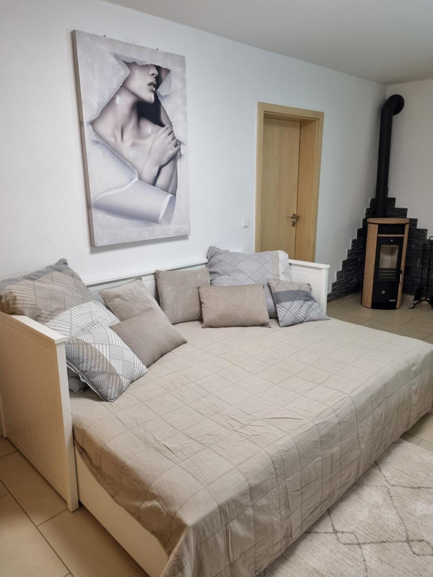 Appartment Im Untergeschoss Freilassing Eksteriør billede